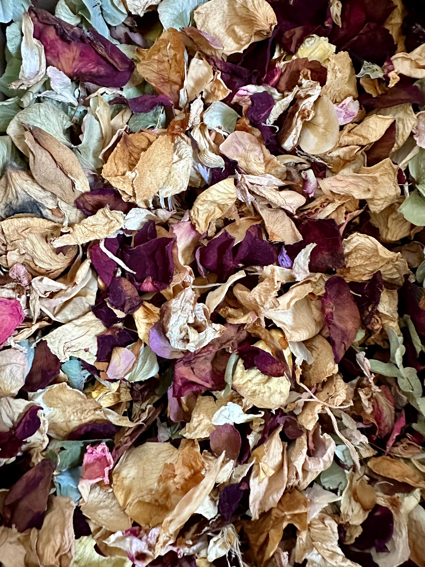 Dried flower confetti